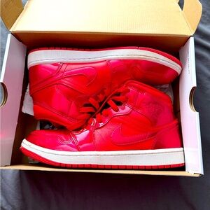Jordan 1 Mid SE Pomegranate